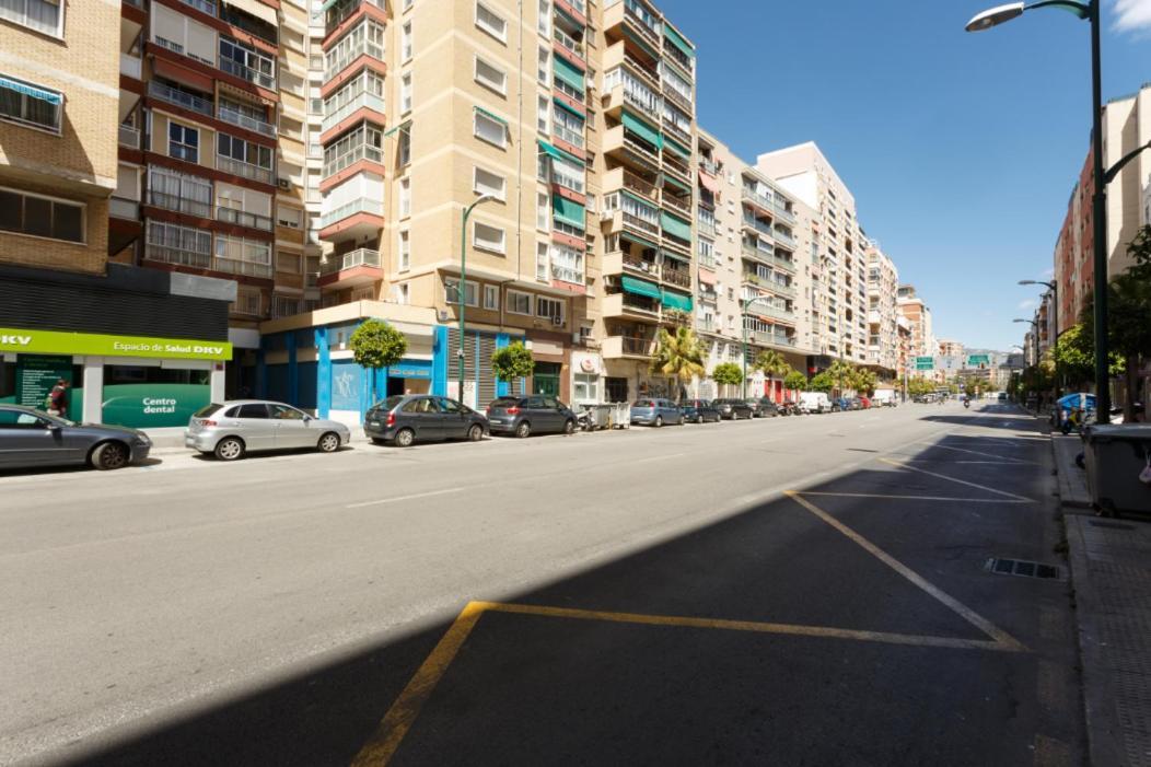 Apartamento Vialia Malaga Luaran gambar